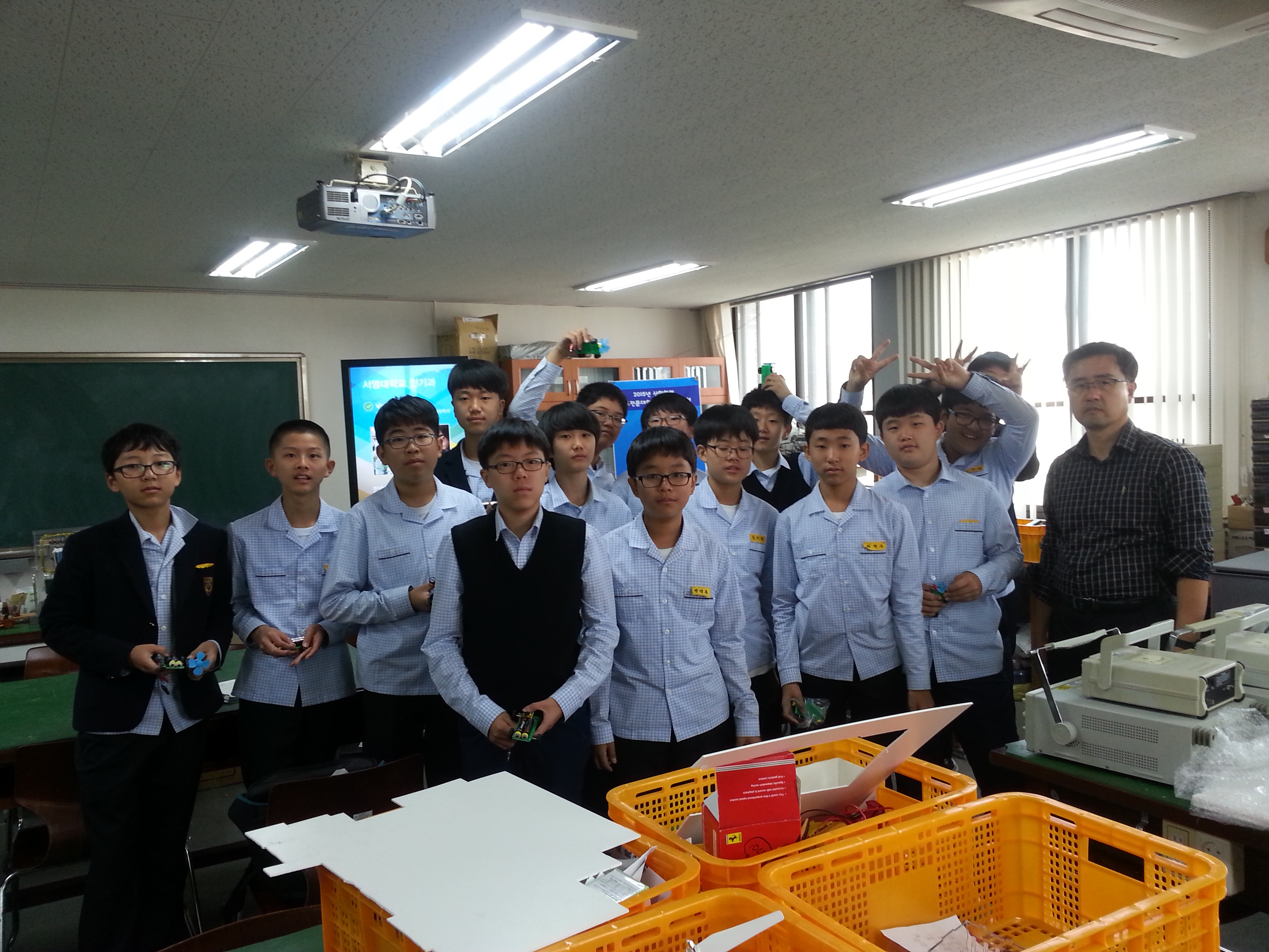 자유학기제프로그램행사(서강중학교)1.jpg